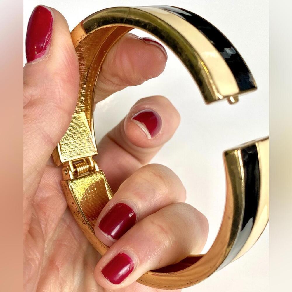 Black Enamel Gold Tone Hinged Bangle Designer Style Chic - Picture 3 of 6
